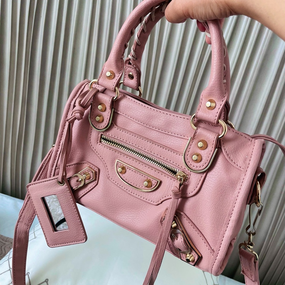 Gorgeous Balenciaga city mini